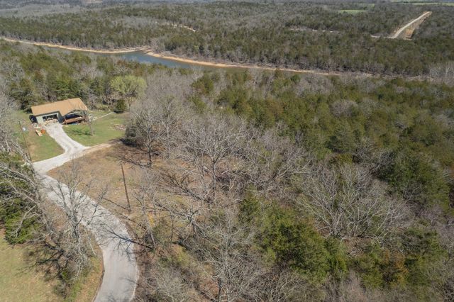000 Farm Road 1200, Eagle Rock, MO 65641