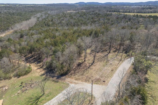 000 Farm Road 1200, Eagle Rock, MO 65641