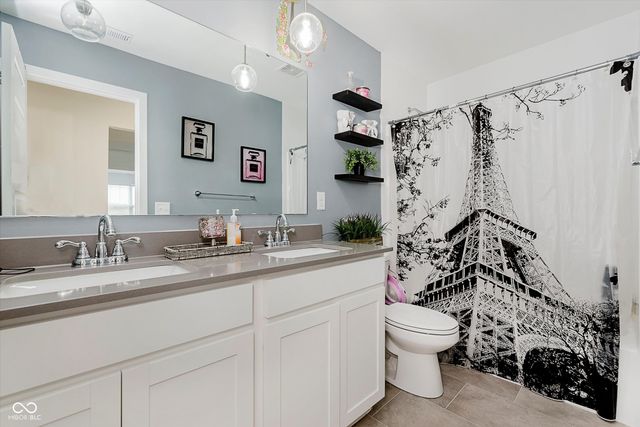 7826 Hillway Drive, Indianapolis, IN 46113