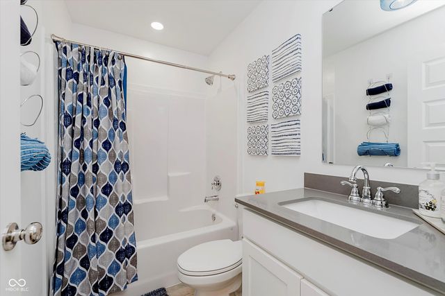 7826 Hillway Drive, Indianapolis, IN 46113