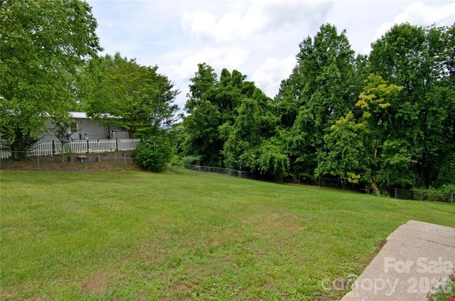 309 Morehead Road, Marion, NC 28752