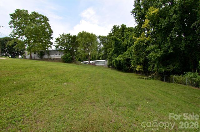 309 Morehead Road, Marion, NC 28752