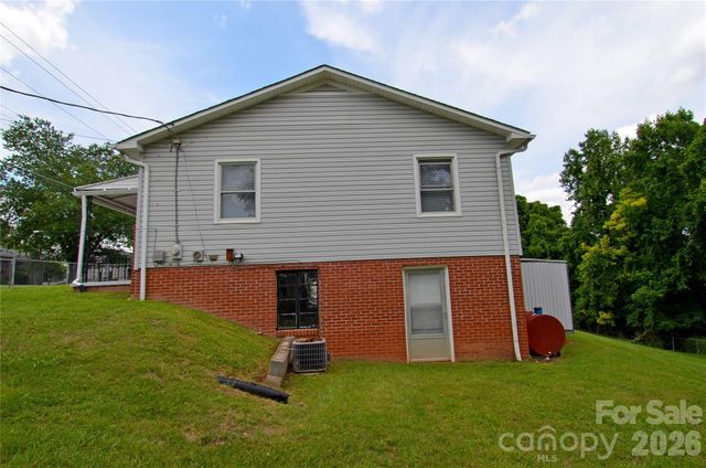 309 Morehead Road, Marion, NC 28752