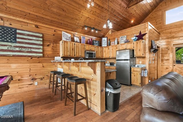 2310 Top of The World Drive, Sevierville, TN 37876