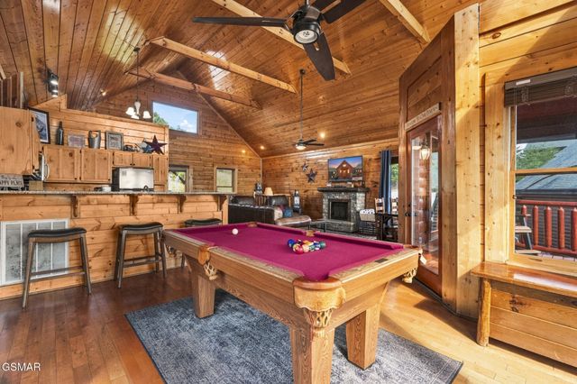 2310 Top of The World Drive, Sevierville, TN 37876