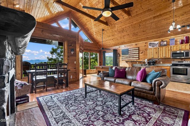 2310 Top of The World Drive, Sevierville, TN 37876