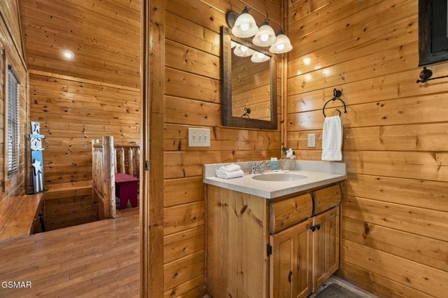 2310 Top of The World Drive, Sevierville, TN 37876