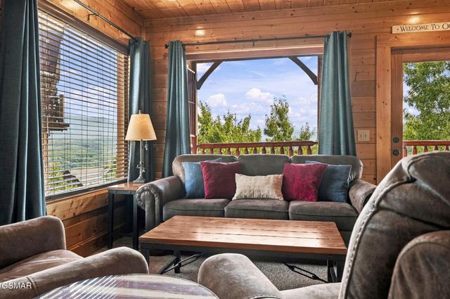 2310 Top of The World Drive, Sevierville, TN 37876