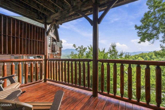 2310 Top of The World Drive, Sevierville, TN 37876