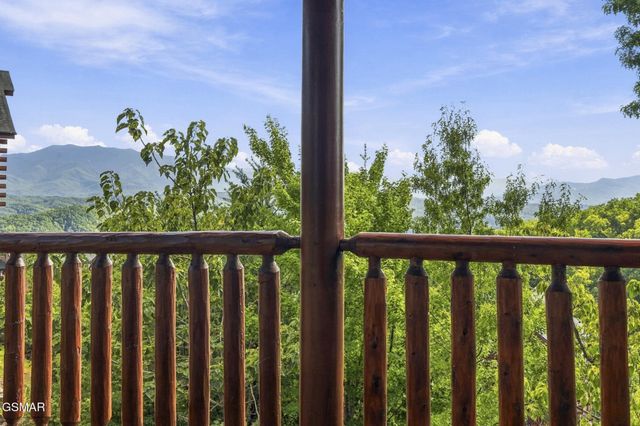 2310 Top of The World Drive, Sevierville, TN 37876