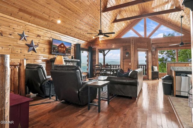 2310 Top of The World Drive, Sevierville, TN 37876