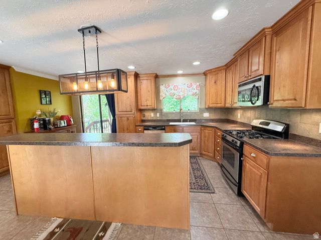 6246 S LORREEN DR, Murray, UT 84121