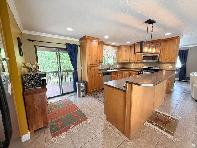 6246 S LORREEN DR, Murray, UT 84121