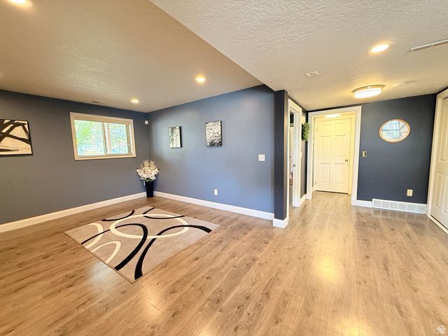 6246 S LORREEN DR, Murray, UT 84121