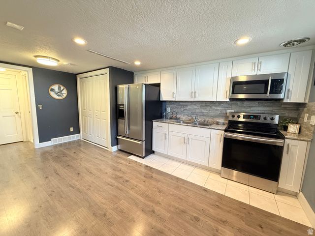 6246 S LORREEN DR, Murray, UT 84121