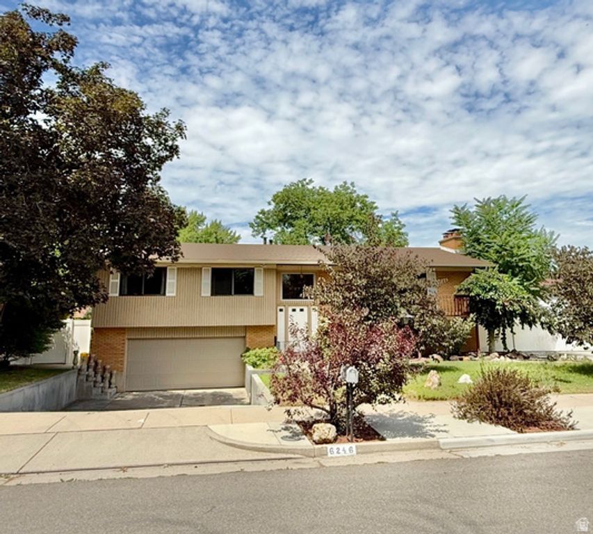 6246 S LORREEN DR, Murray, UT 84121
