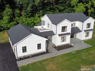 539-A Boston Street, Guilford, CT 06437