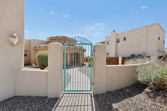 1521 Valley View Drive SW, Los Lunas, NM 87031