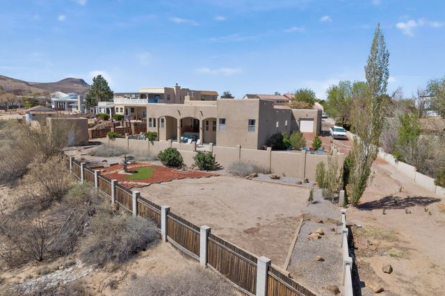 1521 Valley View Drive SW, Los Lunas, NM 87031