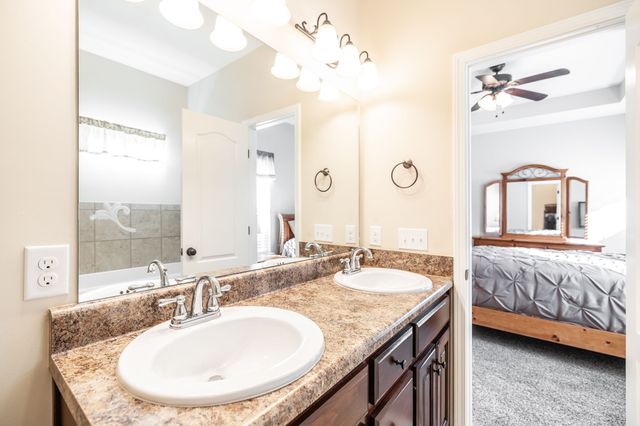 610 Indian Ridge Cir, White House, TN 37188