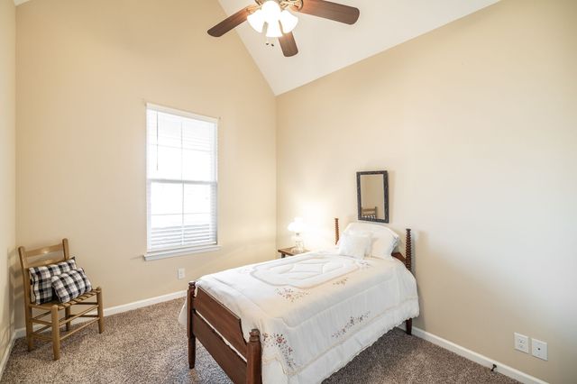 610 Indian Ridge Cir, White House, TN 37188