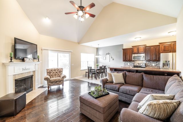 610 Indian Ridge Cir, White House, TN 37188