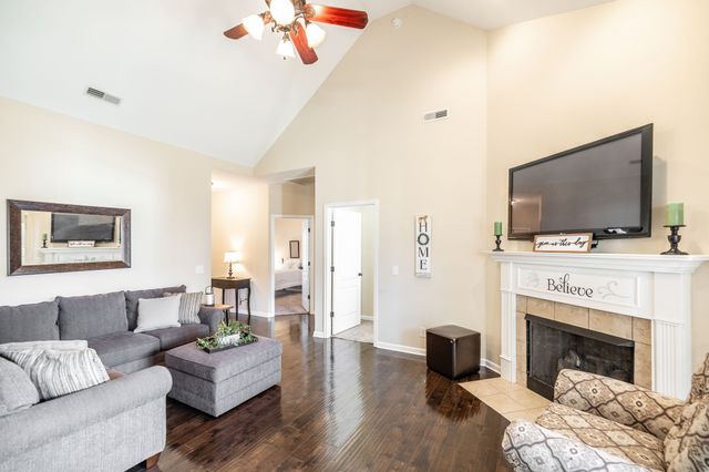 610 Indian Ridge Cir, White House, TN 37188