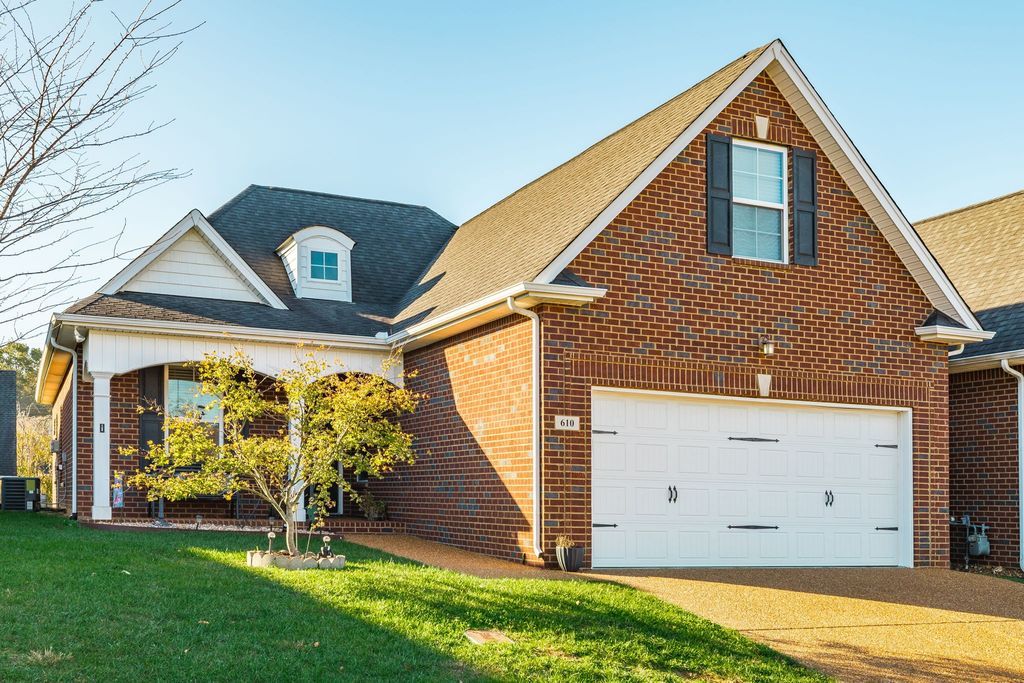 610 Indian Ridge Cir, White House, TN 37188