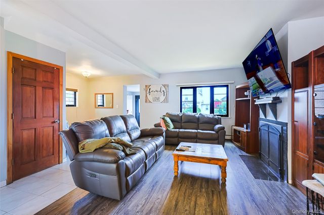 149-29 12th Road, Whitestone, NY 11357