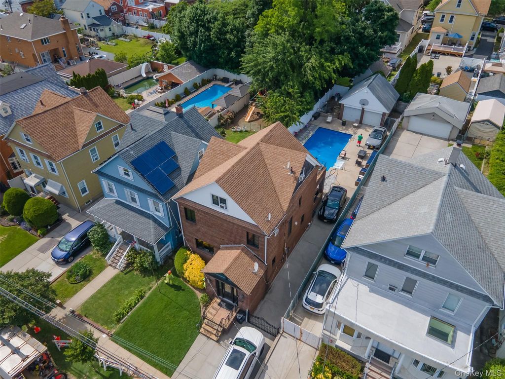 149-29 12th Road, Whitestone, NY 11357