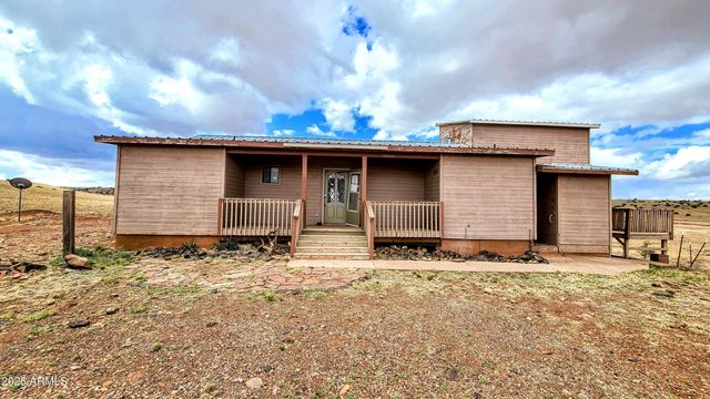 918 County Road N8446, Concho, AZ 85924