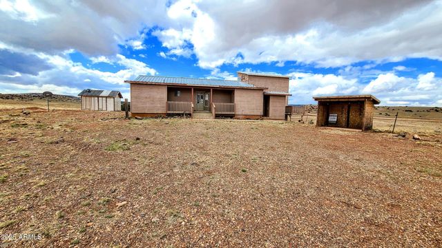918 County Road N8446, Concho, AZ 85924