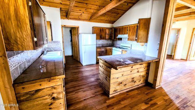 918 County Road N8446, Concho, AZ 85924