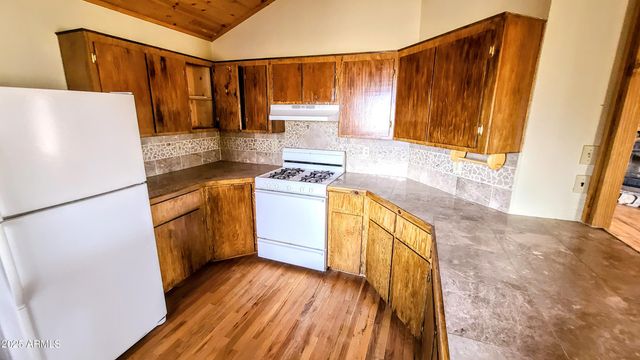 918 County Road N8446, Concho, AZ 85924