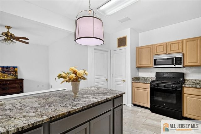 607 Waterside Boulevard 607, Monroe, NJ 08831
