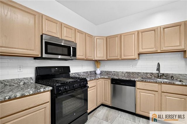 607 Waterside Boulevard 607, Monroe, NJ 08831