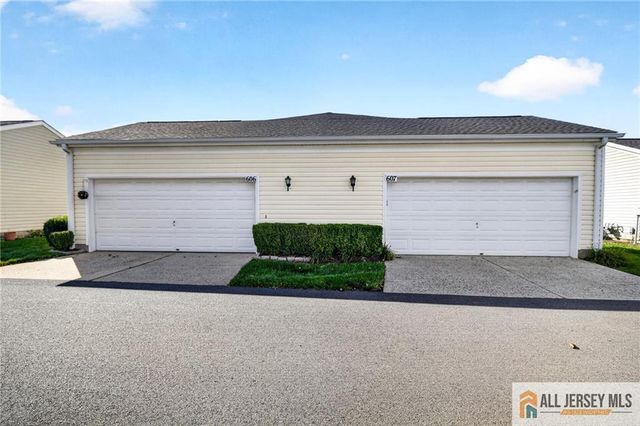 607 Waterside Boulevard 607, Monroe, NJ 08831