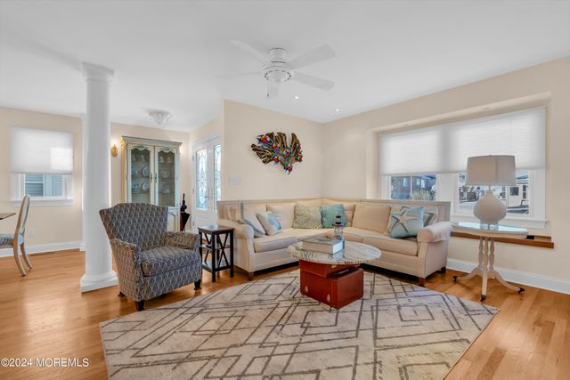 18 Meadow Avenue, Manasquan, NJ 08736