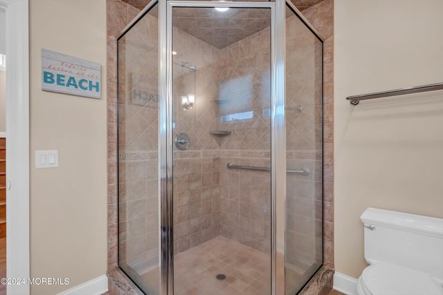 18 Meadow Avenue, Manasquan, NJ 08736