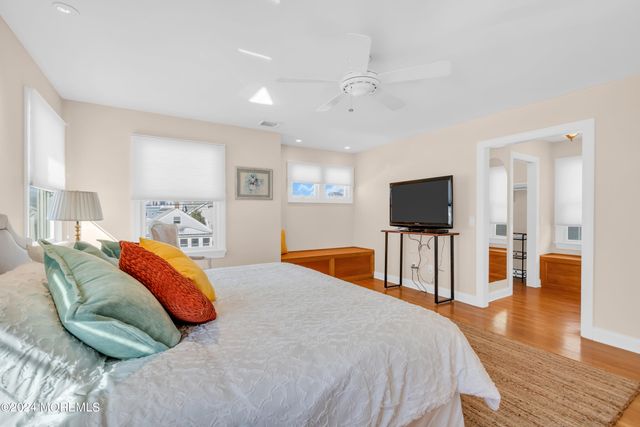 18 Meadow Avenue, Manasquan, NJ 08736