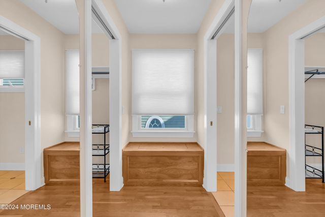 18 Meadow Avenue, Manasquan, NJ 08736