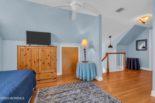 18 Meadow Avenue, Manasquan, NJ 08736