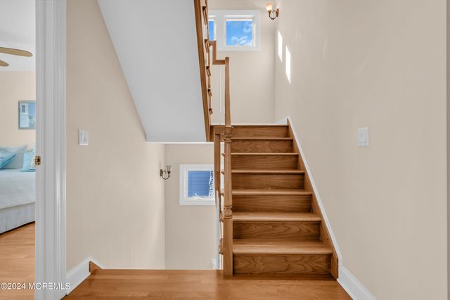 18 Meadow Avenue, Manasquan, NJ 08736