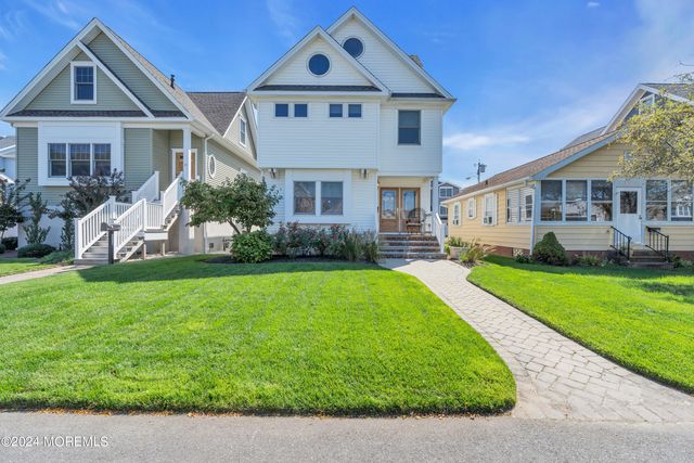 18 Meadow Avenue, Manasquan, NJ 08736