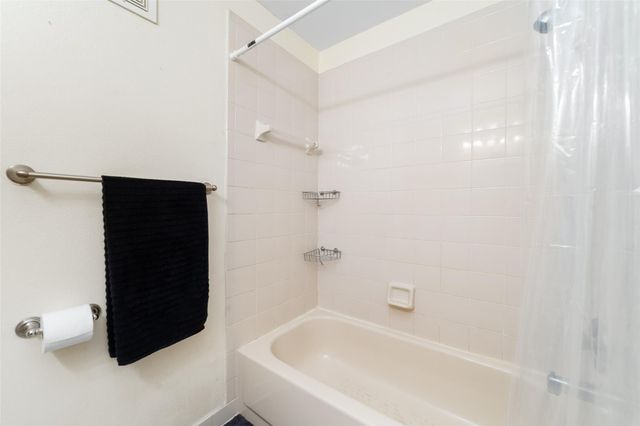 1211 White Stone Way, Davie, FL 33325