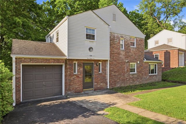 126 Columbia Dr, Pleasant Hills, PA 15236