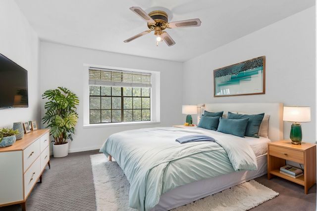 4444 Victory Drive Drive 1108, Houston, TX 77088