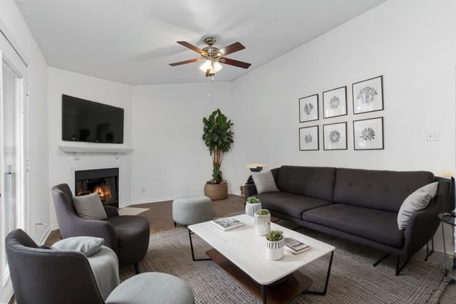 4444 Victory Drive Drive 1108, Houston, TX 77088