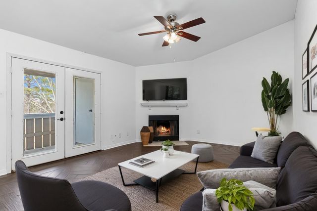 4444 Victory Drive Drive 1108, Houston, TX 77088