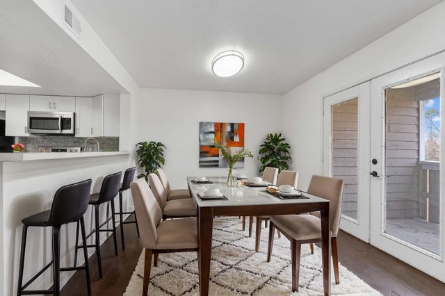 4444 Victory Drive Drive 1108, Houston, TX 77088